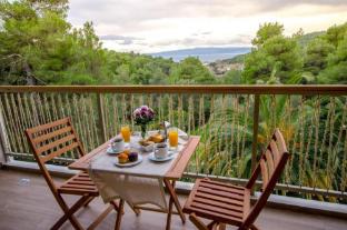 forest resort suites skiathos