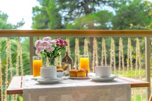 forest resort suites skiathos