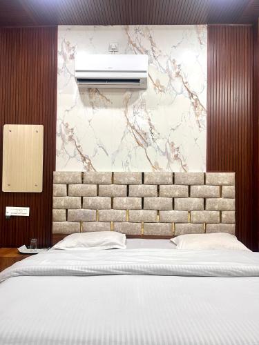 paradise inn hotel and party hall