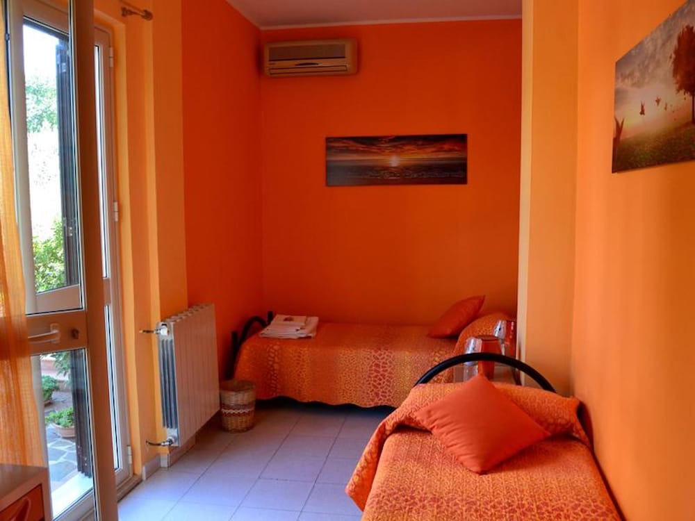 room in bandb suite rosa bandb s elia