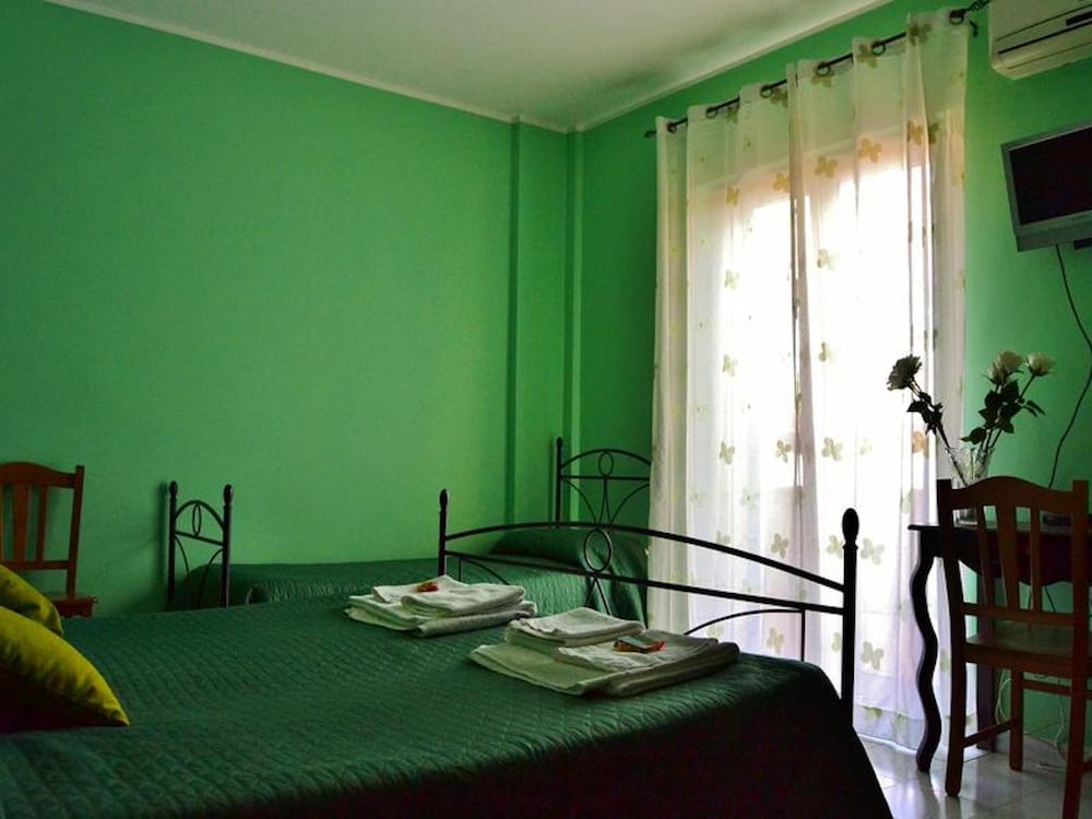 room in bandb suite rosa bandb s elia