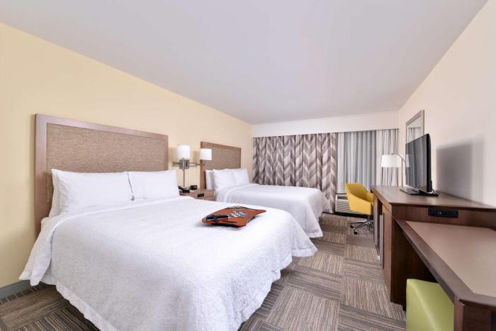 hampton inn cartersville