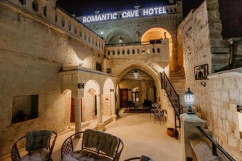 Romantic Cave Hotel,Cingilli Bayir Sk. 10,5 star