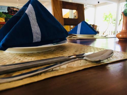 alikele hotel sigiriya