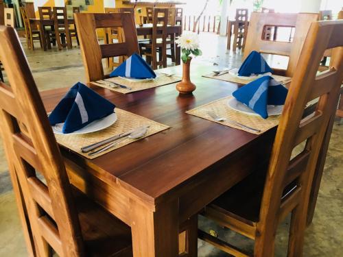 alikele hotel sigiriya