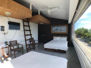 donghe hostel and surf shop