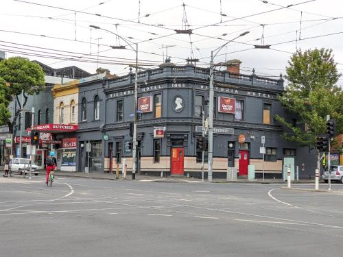 queen victoria hostel