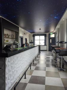queen victoria hostel