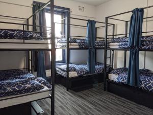 queen victoria hostel