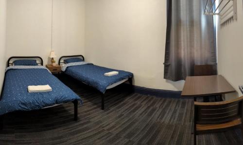 queen victoria hostel