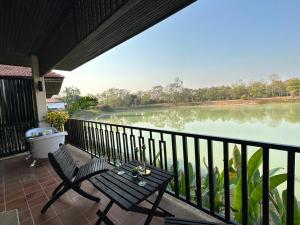 Siris Stars Resort,,2 star