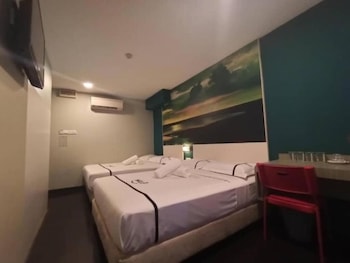 smile hotel chow kit pwtc smile boutique hotel