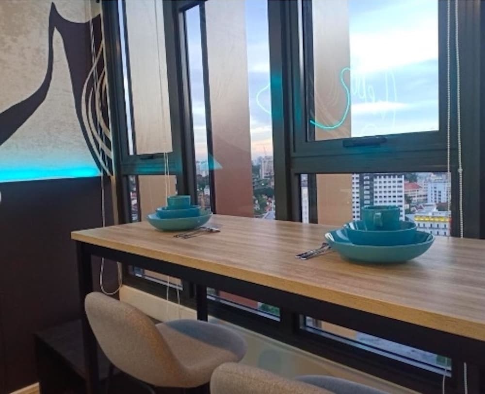 ceylonz suites