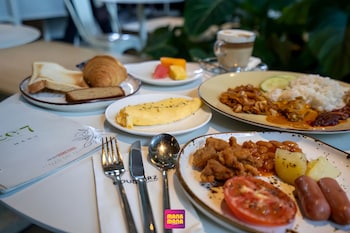 ceylonz suites
