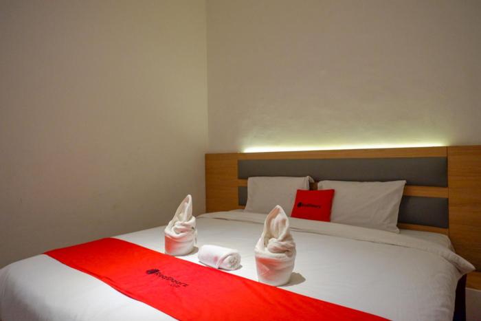 reddoorz plus losari makassar