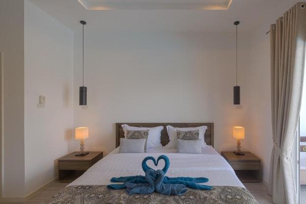 modern 3 bedroom pool villa mp67