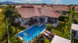 modern 3 bedroom pool villa mp67