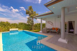 modern 3 bedroom pool villa mp67