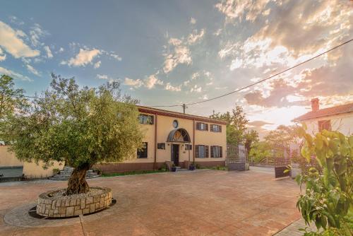 hotel stara sola oleander resort