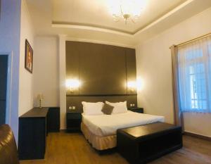hotel purnama lenggang