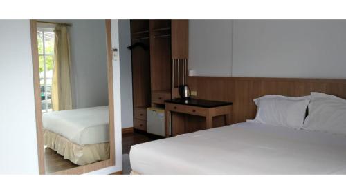 hotel purnama lenggang
