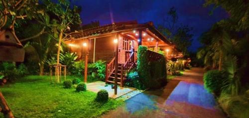 bansuannaifun talad nam ampawa