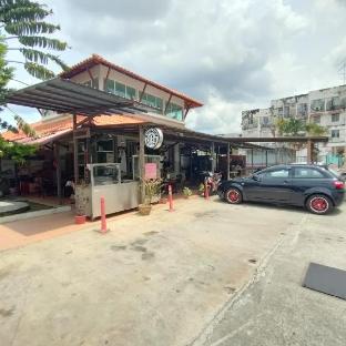 cozzy motel