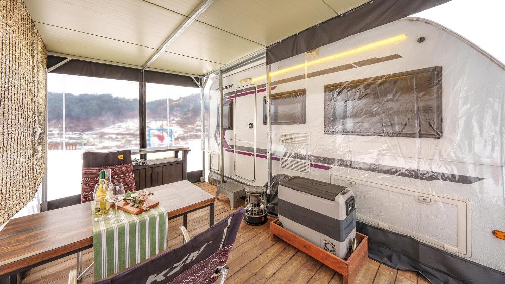 gapyeong captain caravan glamping
