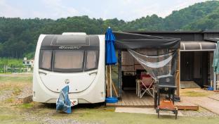 gapyeong captain caravan glamping