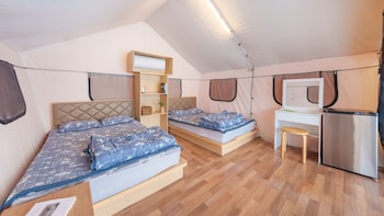 gapyeong captain caravan glamping