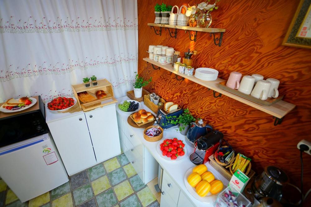 jeonju dwaejikkum hanok