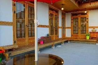 jeonju dwaejikkum hanok