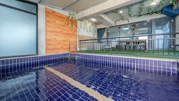 yeosu wellstay pool villa