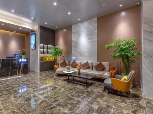 gya kunming zijin center xiaodong village metro st