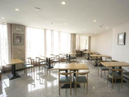 green tree inn shandong tai an city ningyang count