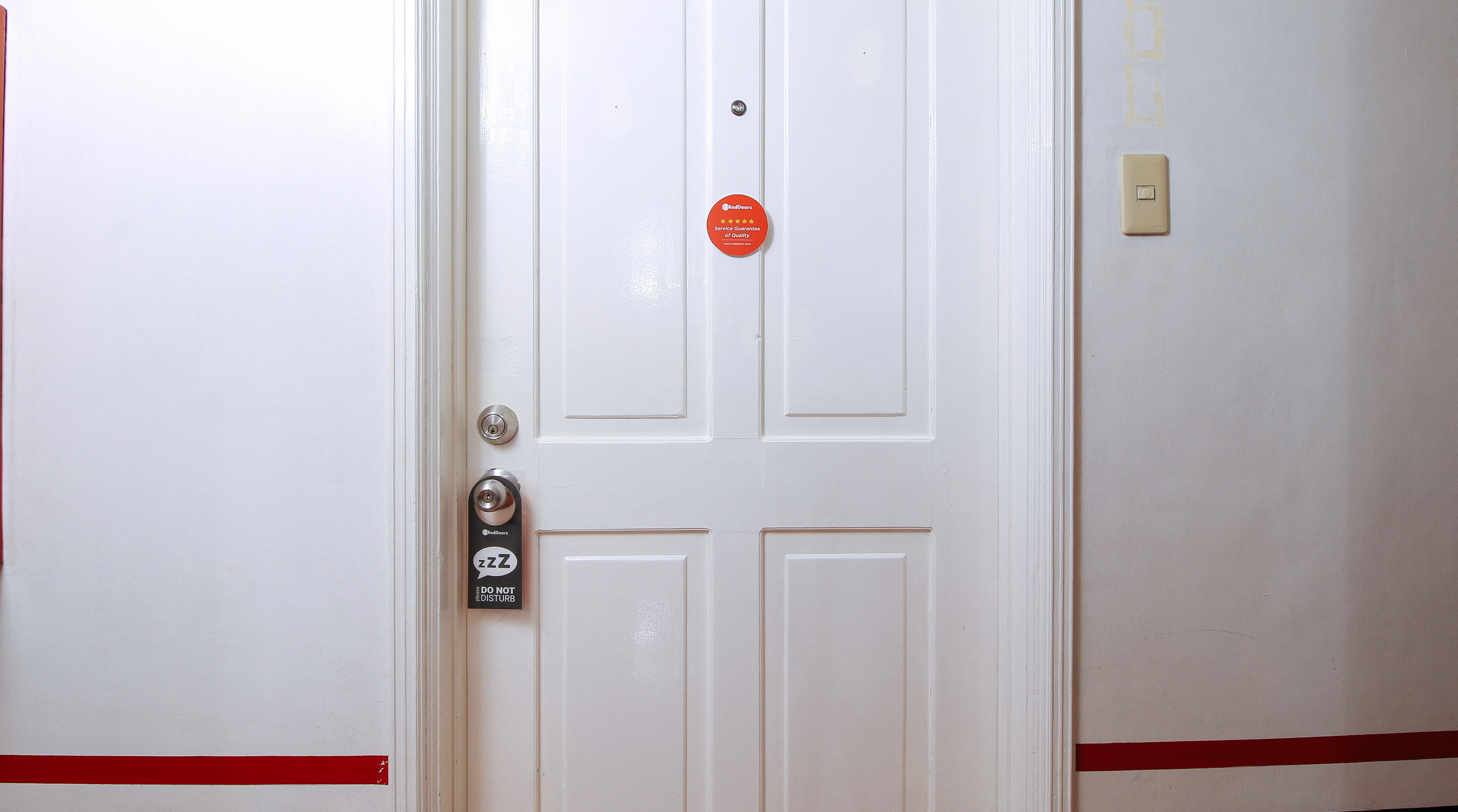 reddoorz the providence tower