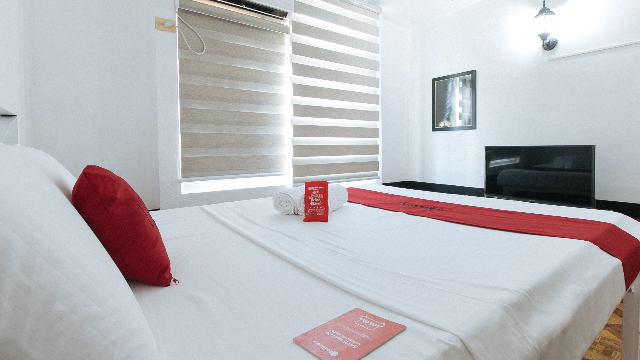 reddoorz the providence tower