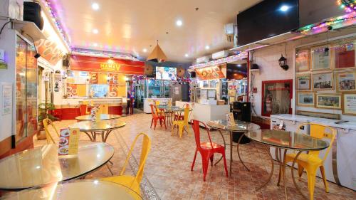 reddoorz the providence tower