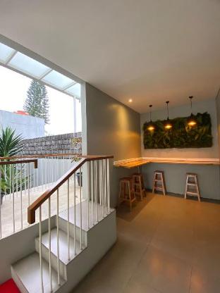 zoe guest house