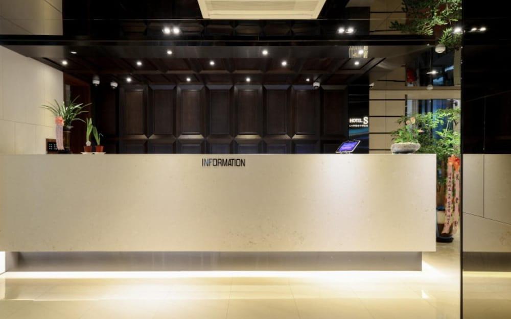 lifestyle s hotel