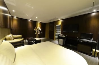 lifestyle s hotel