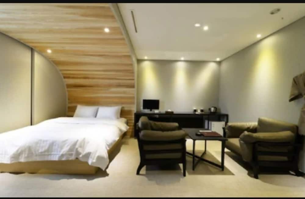 lifestyle s hotel