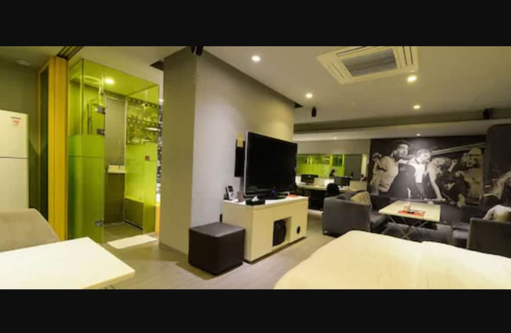 lifestyle s hotel