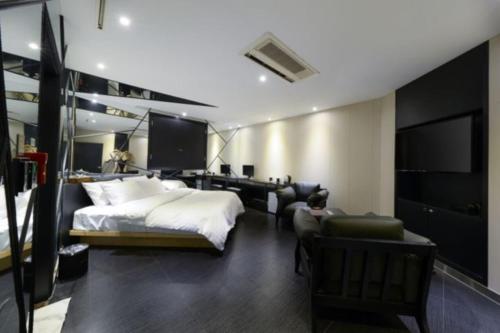 lifestyle s hotel