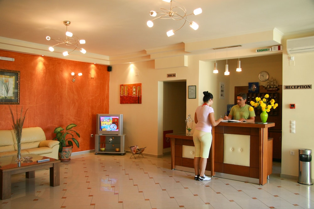 hotel loukas vrachos