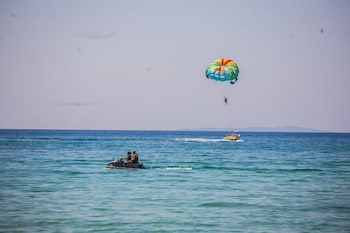 hotel loukas vrachos