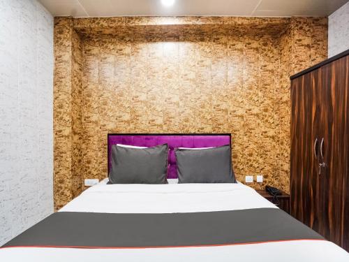 collection o 75260 hotel howdy