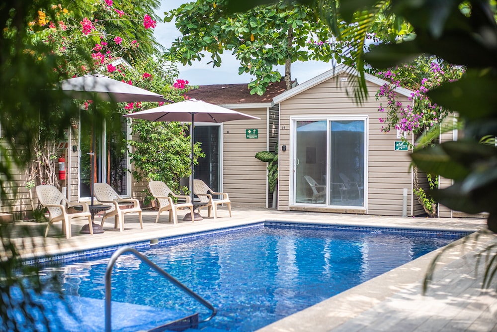 jaco lodge adults only