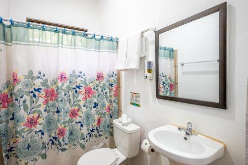 jaco lodge adults only