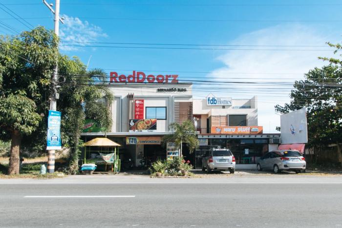 reddoorz fdb homes nueva ecija